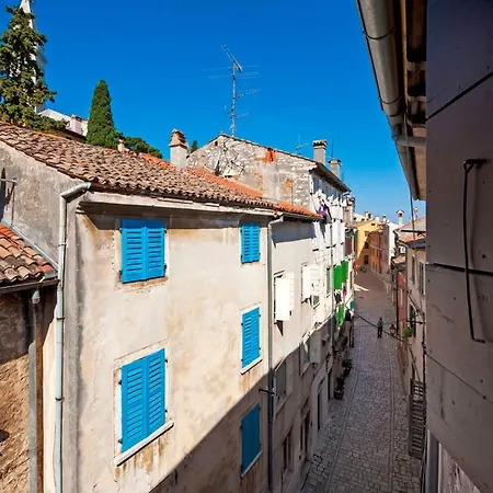 Apartment First Row To The Sea Rovinj