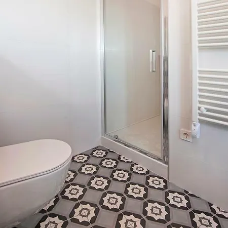 Apartament First Row To The Sea